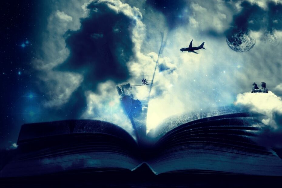 Libro aperto con immaginario surreale e aereo.